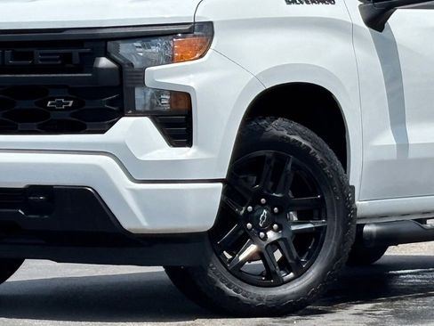 Used 2024 Chevrolet Silverado 1500 Custom w/ Turbomax Blackout Package RWD image 2