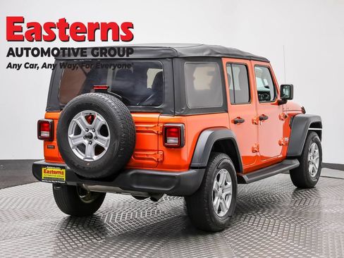 Used 2018 Jeep Wrangler Unlimited Sport S AWD/4WD image 5