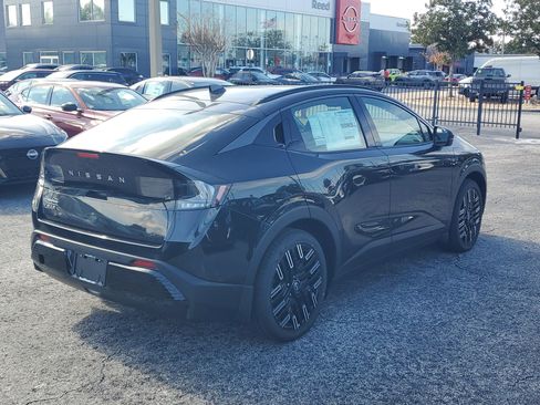 New 2026 Nissan Leaf Platinum+ image 4