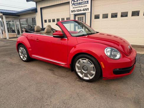 Used 2014 Volkswagen Beetle 2.5 FWD image 9