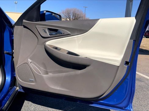 Used 2023 Chevrolet Malibu LT image 23