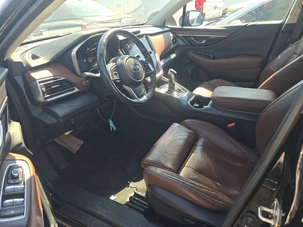 Used 2020 Subaru Outback Touring XT AWD/4WD image 3