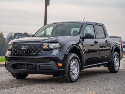 New 2026 Ford Maverick XL image 3