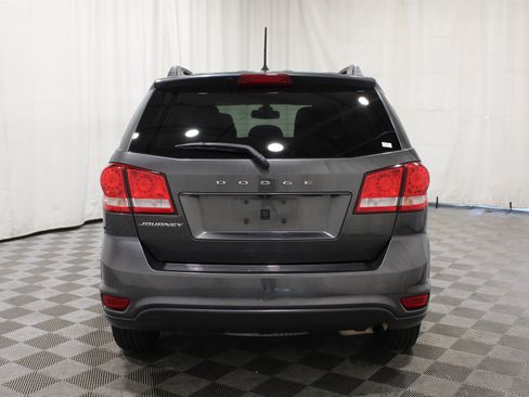 Used 2019 Dodge Journey SE w/ Blacktop Package FWD image 28