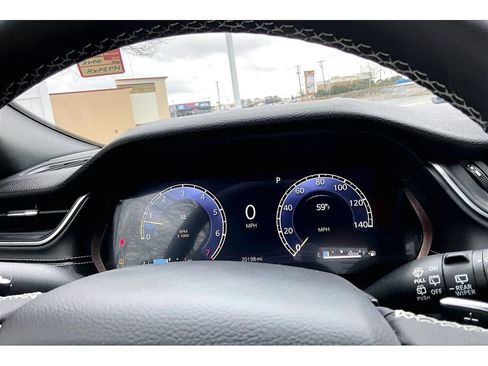 Certified 2024 Jeep Grand Cherokee L Laredo image 27