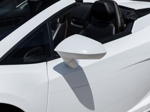 Used 2014 Lamborghini Gallardo LP 550-2 image 15