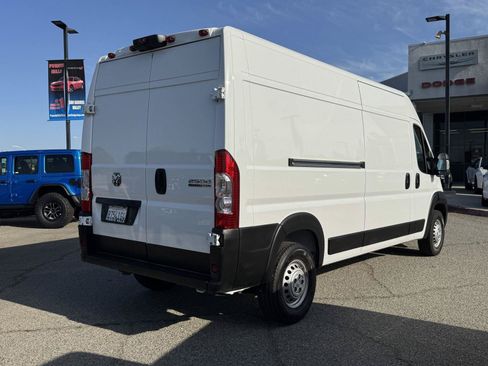 Used 2026 RAM ProMaster 2500 w/ Convenience Group FWD image 13