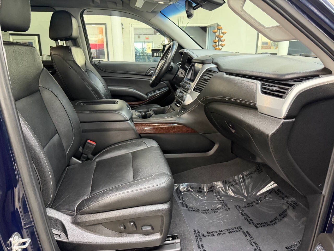 Used 2019 GMC Yukon SLT w/ HD Trailering Package AWD/4WD image 18