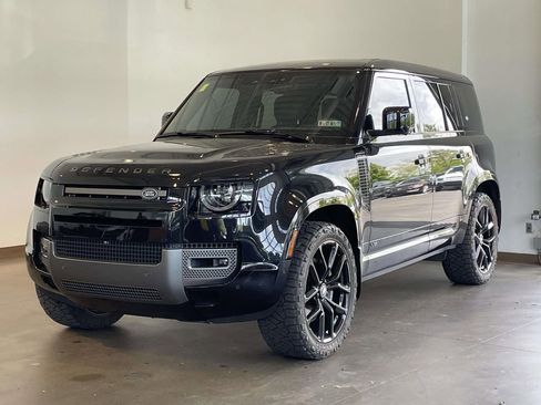 Used 2023 Land Rover Defender 110 V8 AWD/4WD image 1