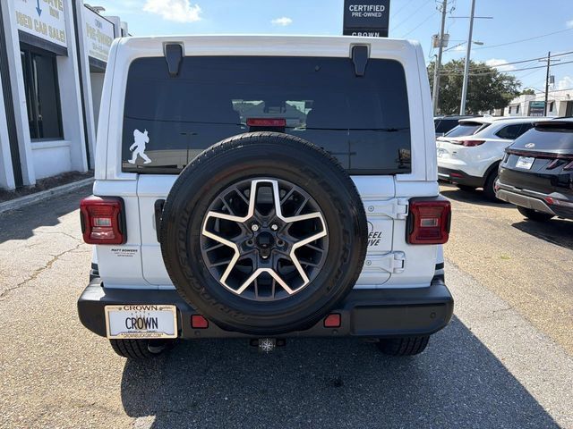 Used 2024 Jeep Wrangler Unlimited Sahara w/ Safety Group AWD/4WD image 8