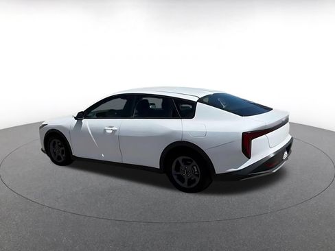Used 2026 Kia K4 FWD image 11