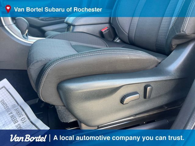 Used 2022 Subaru Ascent Premium w/ Convenience Package AWD/4WD image 15