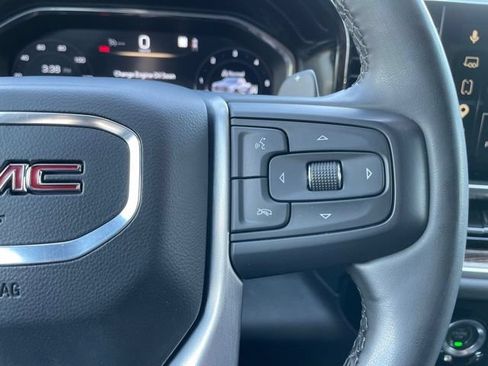 Used 2023 GMC Sierra 1500 Elevation AWD/4WD image 16