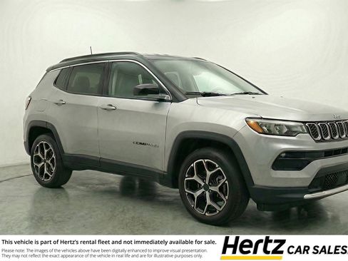 Used 2025 Jeep Compass Limited image 1