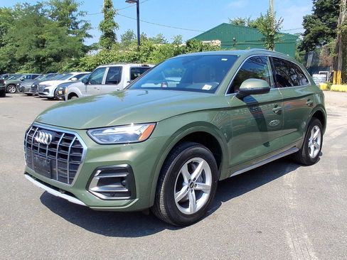 Used 2023 Audi Q5 2.0T Premium w/ Convenience Package AWD/4WD image 4