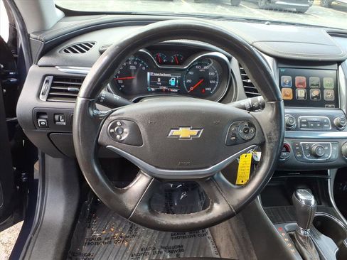 Used 2016 Chevrolet Impala LT w/ Convenience Package image 8
