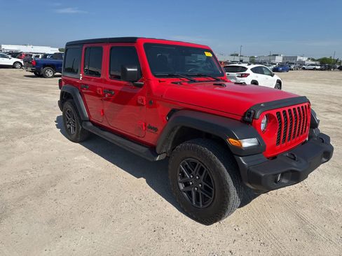 Used 2024 Jeep Wrangler Unlimited Sport AWD/4WD image 4