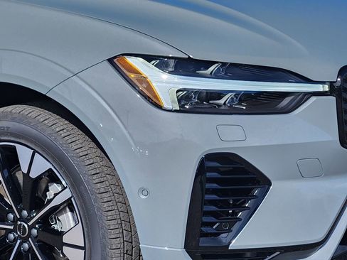 New 2026 Volvo XC60 T8 Plus w/ Protection Package Premier image 27