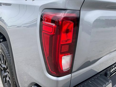 Used 2025 GMC Sierra 1500 Elevation AWD/4WD image 39