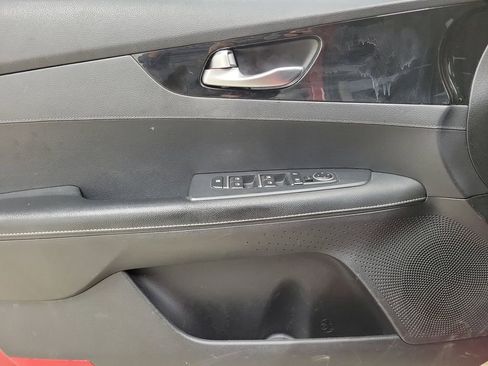 Used 2019 Kia Forte S w/ S Premium Package image 20