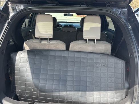 Used 2015 Ford Explorer XLT w/ Equipment Group 202B image 17