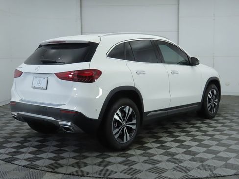 Certified 2025 Mercedes-Benz GLA 250 image 5