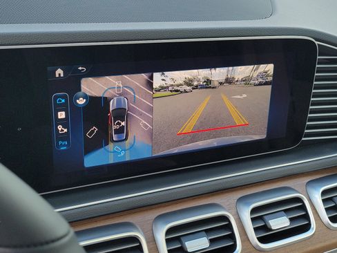 New 2026 Mercedes-Benz GLE 450 4MATIC image 33