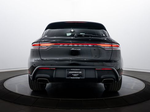 Certified 2024 Porsche Macan image 6