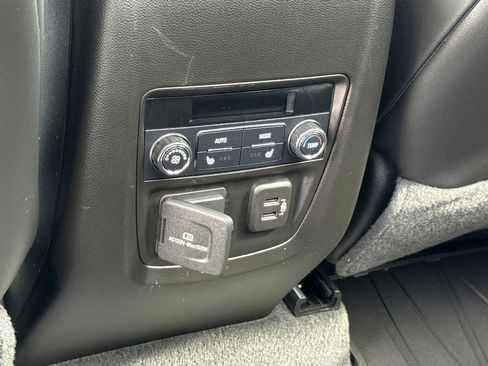 Used 2019 Buick Enclave Avenir w/ Avenir Technology Package AWD/4WD image 12