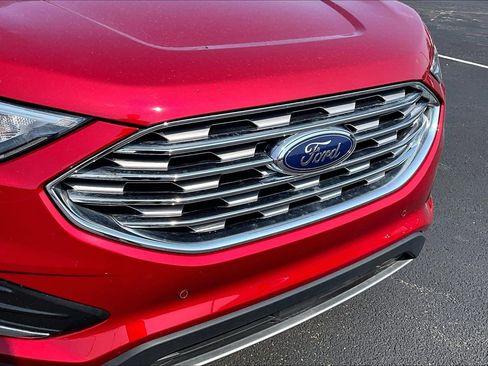 Used 2023 Ford Edge Titanium AWD/4WD image 31