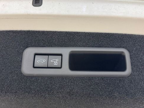 Used 2022 Lexus RX 350L Premium w/ Premium Package AWD/4WD image 25