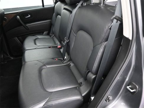 Used 2024 Nissan Armada SL image 25
