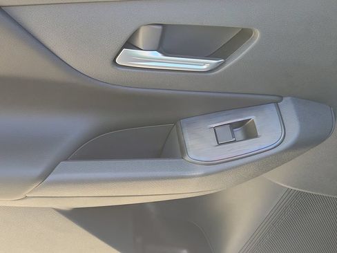 New 2026 Nissan Sentra SR w/ SR Premium Package FWD image 15