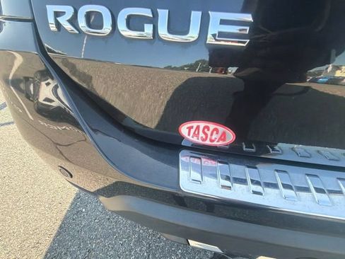 Used 2020 Nissan Rogue SL w/ Premium Package AWD/4WD image 16