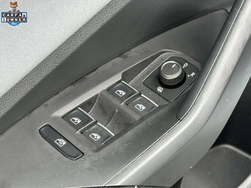 Used 2026 Volkswagen Jetta SE FWD image 17