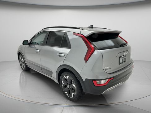 Used 2024 Kia Niro Wind FWD image 4