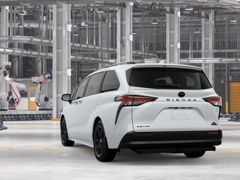 New 2026 Toyota Sienna XLE Woodland Edition AWD/4WD image 7