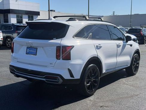 Used 2023 Kia Sorento SX AWD/4WD image 2