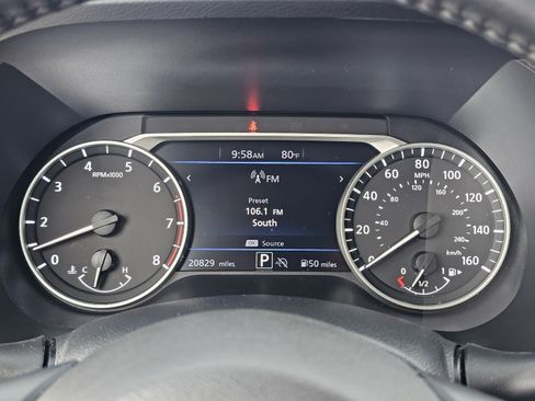 Used 2024 Nissan Sentra SV w/ SV Premium Package FWD image 22