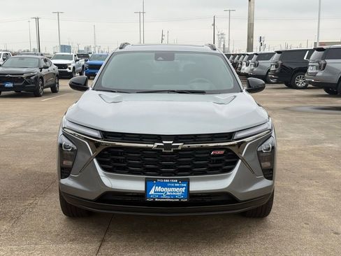 New 2026 Chevrolet Trax RS w/ Sunroof Package image 3