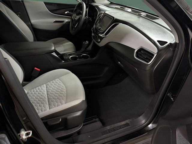 Used 2021 Chevrolet Equinox LS w/ LS Convenience Package AWD/4WD image 14