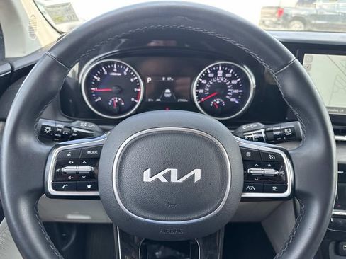 Used 2022 Kia Carnival SX image 21