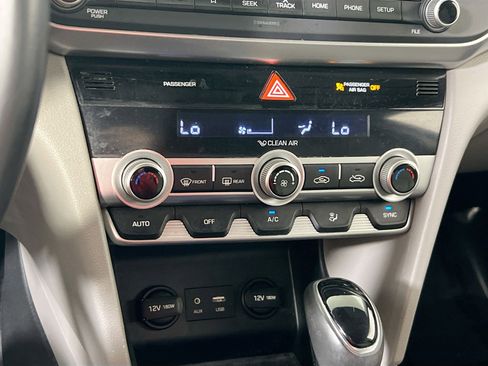 Used 2019 Hyundai Elantra Value Edition FWD image 15