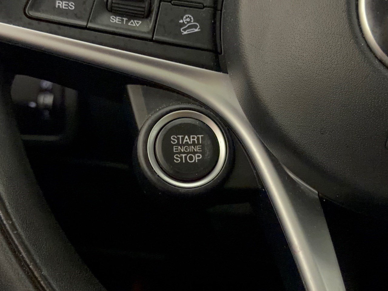 Used 2018 Alfa Romeo Stelvio Ti AWD/4WD image 20