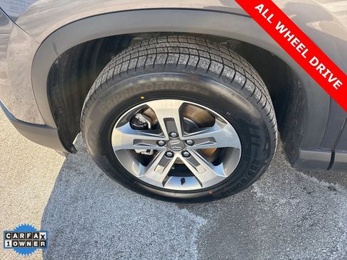 Used 2023 Honda Pilot EX-L image 32