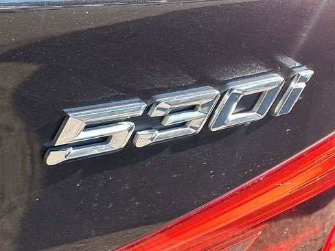 Used 2019 BMW 530i xDrive image 30