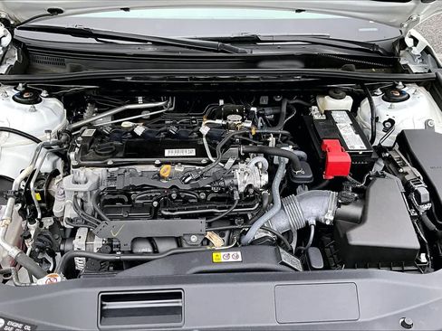 Used 2024 Toyota Camry SE FWD image 31