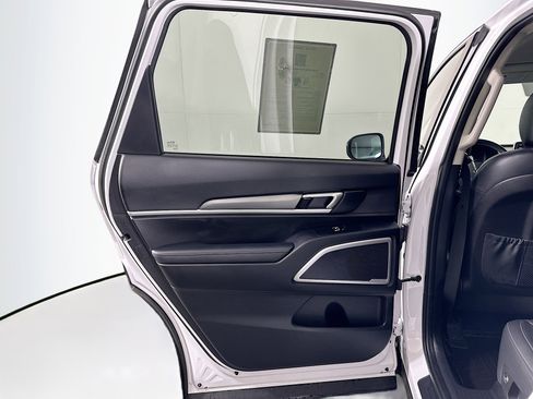 Used 2021 Kia Telluride LX AWD/4WD image 26