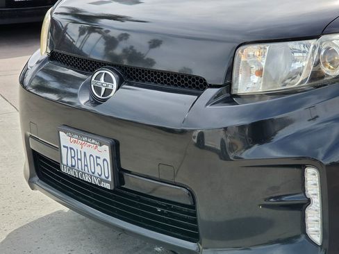 Used 2013 Scion xB image 9