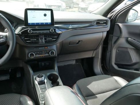 Used 2025 Ford Escape ST-Line AWD/4WD image 23